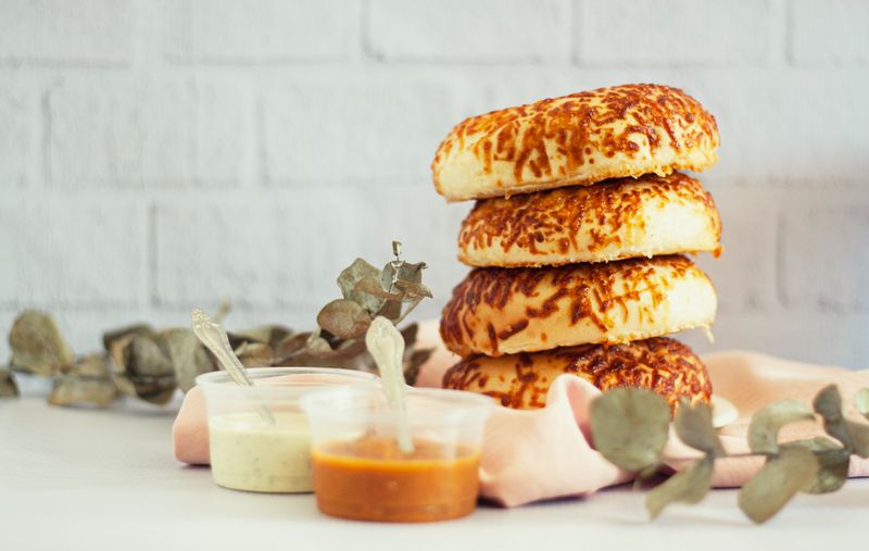 garlic breadsticks catering side